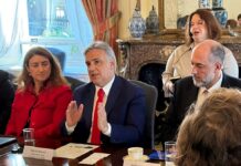 En Londres, Llaryora celebró el respaldo internacional a la solidez financiera de Córdoba