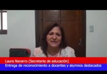 Entrega de reconocimiento a docentes y alumnos destacados