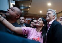 Llaryora: Las obras de teatro, los espectáculos y los festivales son un gran impulso para el turismo provincial