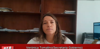 Verónica Tomalino (Secretaria Gobierno) Empleada M. Silva debe cumplir horario y con uniforme