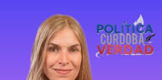 Paula Blanco afuera de La Libertad Avanza