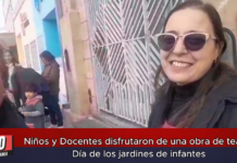 Niños y Docentes disfrutaron de una obra de teatro Día de los jardines de infantes